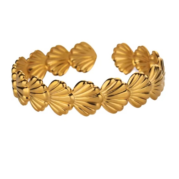 Anthropologie Gold Shell Bracelet - Picture 2 of 5